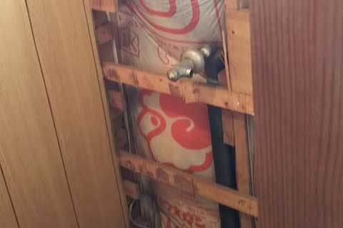 -戸建て住宅の水漏れによる床の修理と1階・2階のトイレリフォーム-