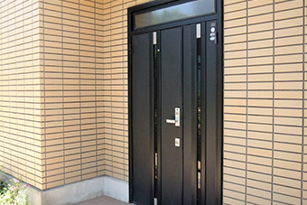 -レイアウト変更で使い易い対面型ペニンシュラキッチンと水回りのリフォーム-