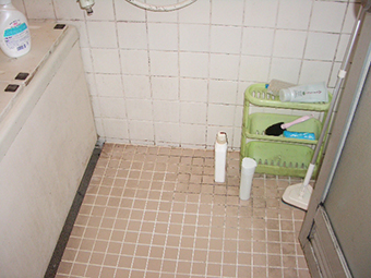 汚れの進んだマンションを賃貸用にリフォームしてリフレッシュ f201305_13.jpg