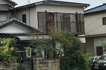 -ヒノキ板の浴室再生と外壁塗装・玄関扉交換で家のメンテナンスリフォーム-