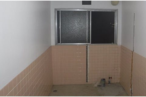 -モダンなモノトーンインテリアの家のキッチン・浴室・洗面リフォーム-