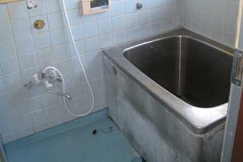 -木造戸建て住宅の予算を抑えたフルリフォーム-