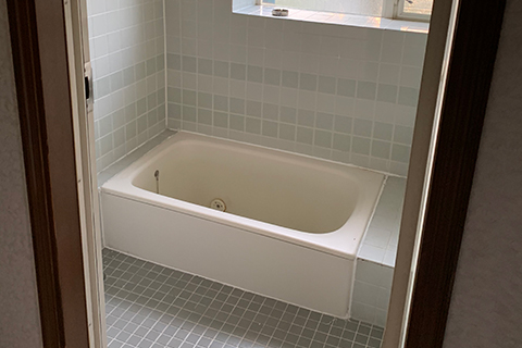 -中古木造住宅購入後リフォームで使いやすいキッチン・浴室・トイレの家に-