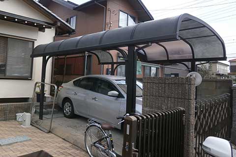 -台風被害で破損したカーポートの交換リフォーム-