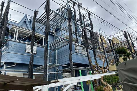 -台風被害からの屋根の復旧-併せて外壁塗装も行い色味にもこだわりました-