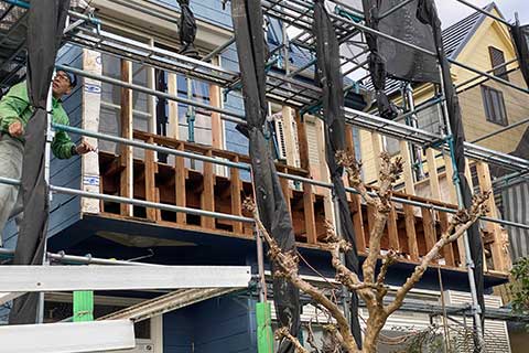 -台風被害からの屋根の復旧-併せて外壁塗装も行い色味にもこだわりました-
