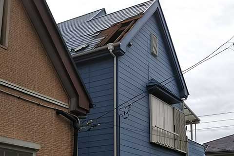 -台風被害からの屋根の復旧-併せて外壁塗装も行い色味にもこだわりました-