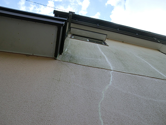 シロアリ被害と雨漏り修理の外壁リフォーム n201302_01.jpg