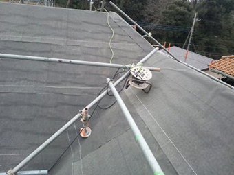 屋根の重ね葺きリフォーム n201303_03.jpg