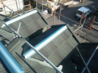 屋根の重ね葺きリフォーム n201303_06.jpg