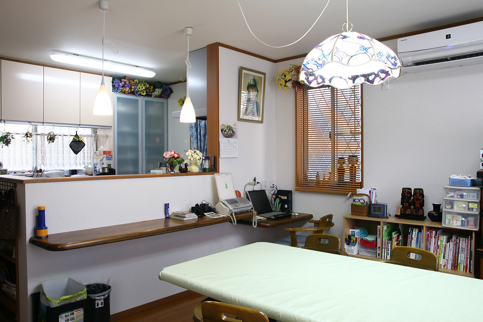 戸建住宅の台所をリフォームで対面キッチンの使いやすいLDKにh151001_03.jpg