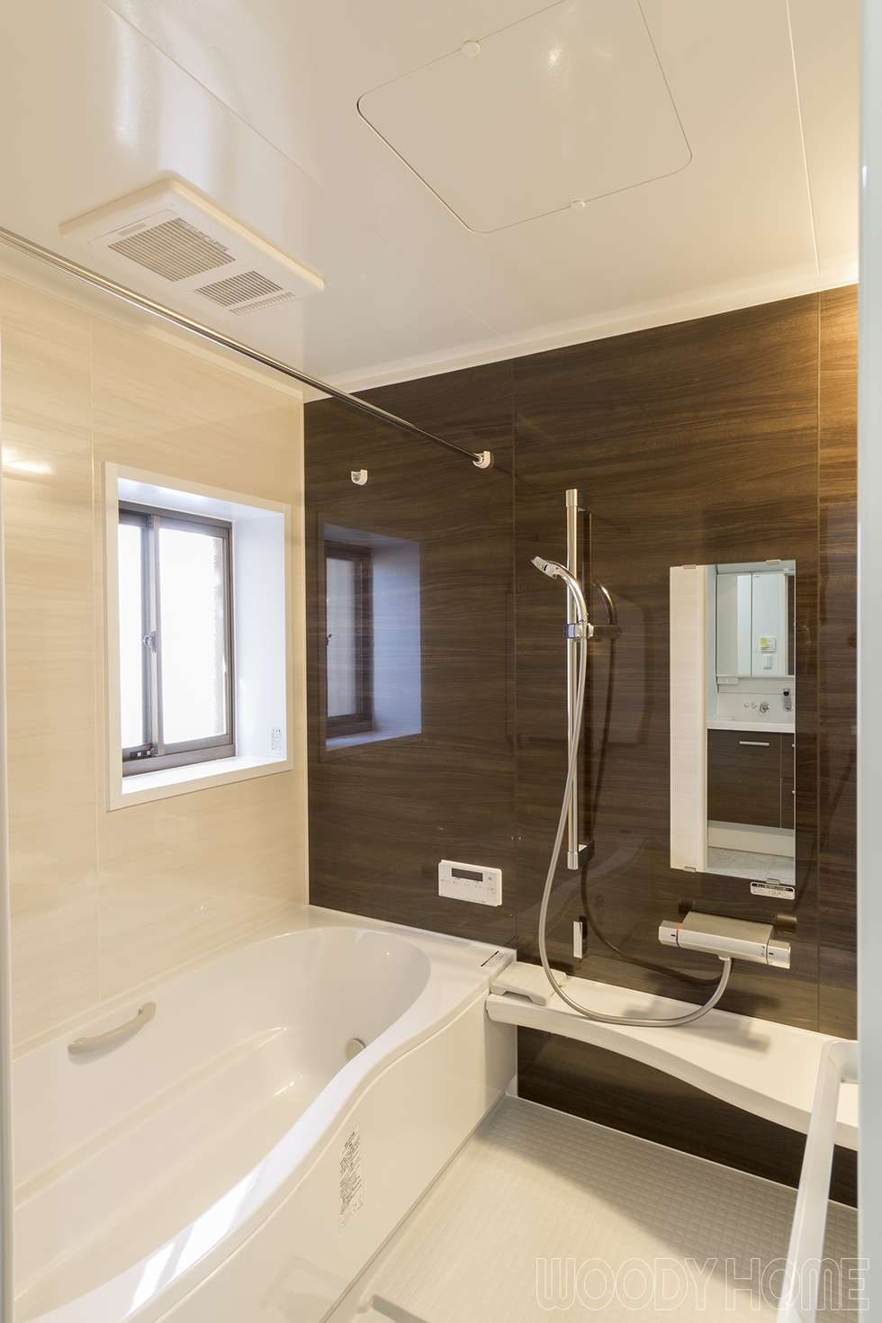 -浴室 三階建て木造住宅を耐震・断熱・間取り変更リフォームでエコで快適な家に-