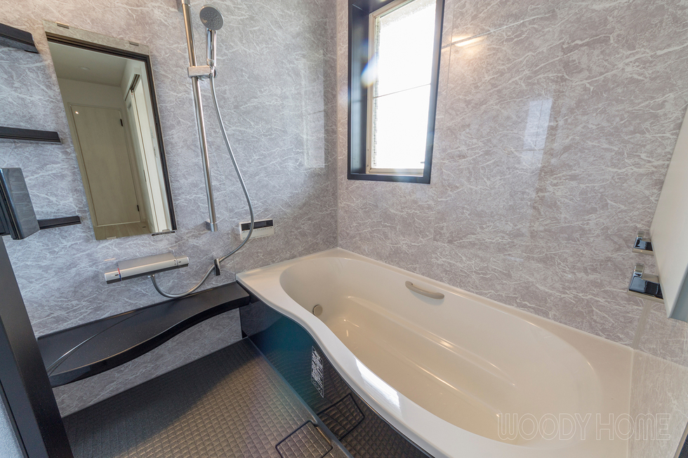 -浴室 船橋市 木造の家を間取り変更リノベーションでモダンなインテリアの二世帯住宅に -