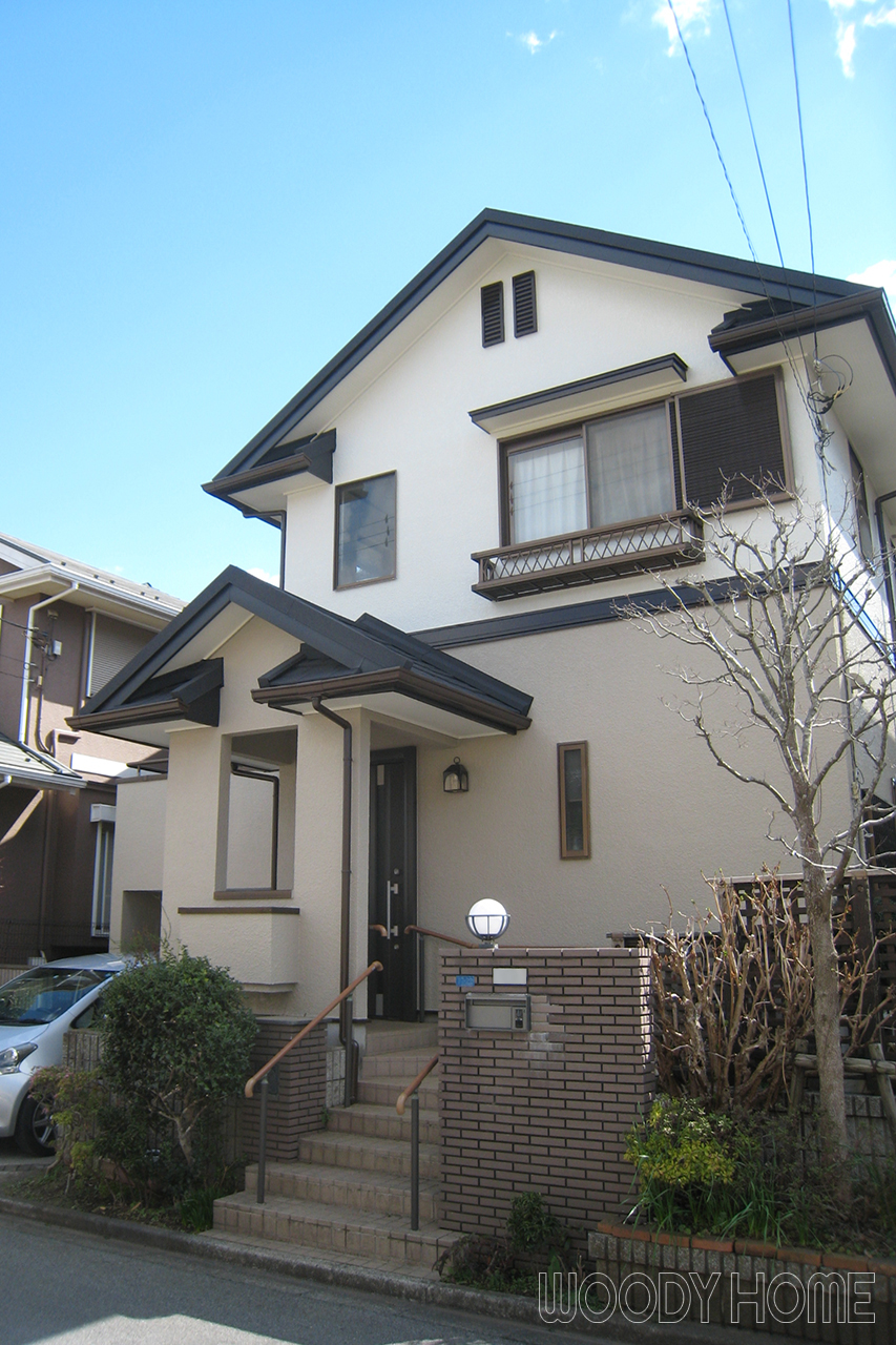 -外壁 ガルバリウムを重ね葺きした屋根と高耐候の塗料で塗装した外壁リフォーム-
