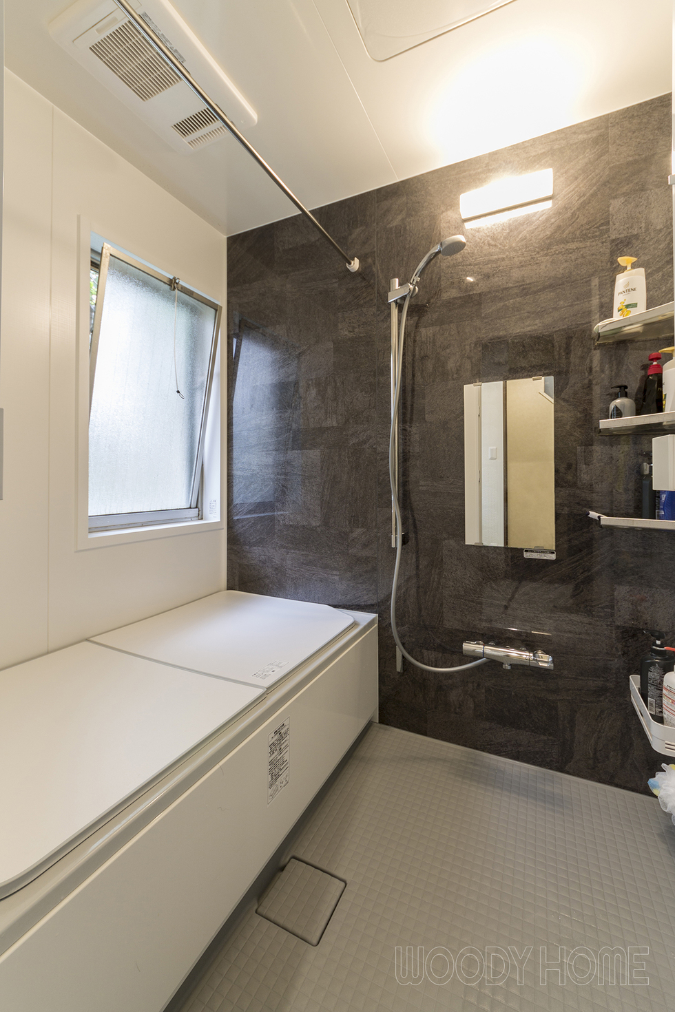 -浴室 築30年の木造住宅を床・窓断熱とキッチン水回りリフォームで新築以上の家に-