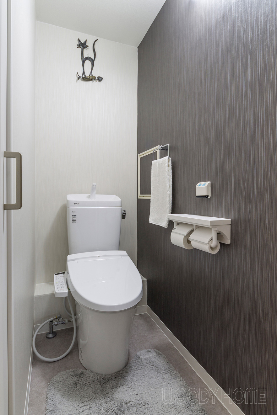 -トイレ  ゆったりした間取りとシックなインテリアのマンションリフォーム-
