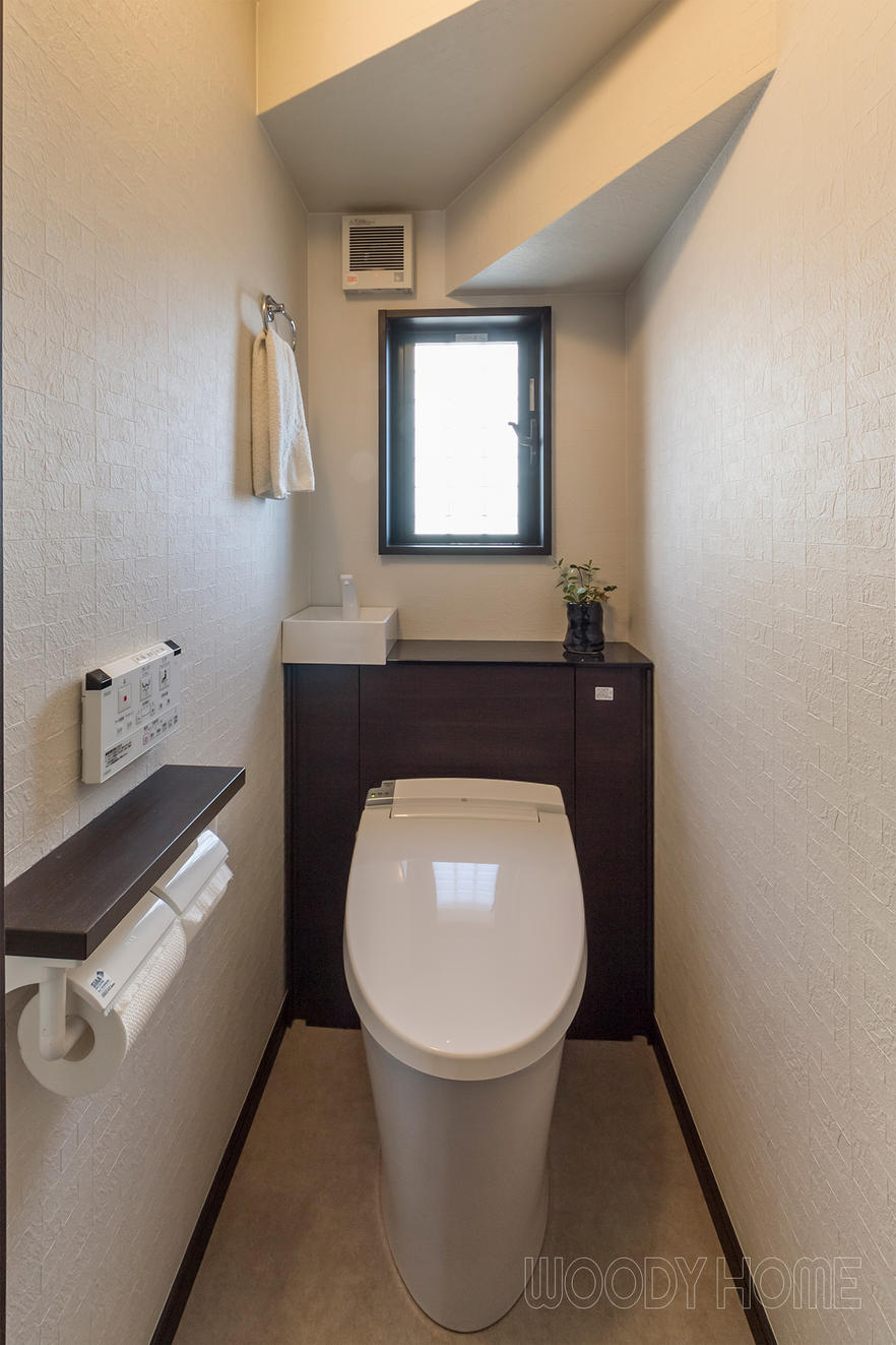 -トイレ  家全体の老朽化をリフォームして新築時のような住宅性能を取り戻します-