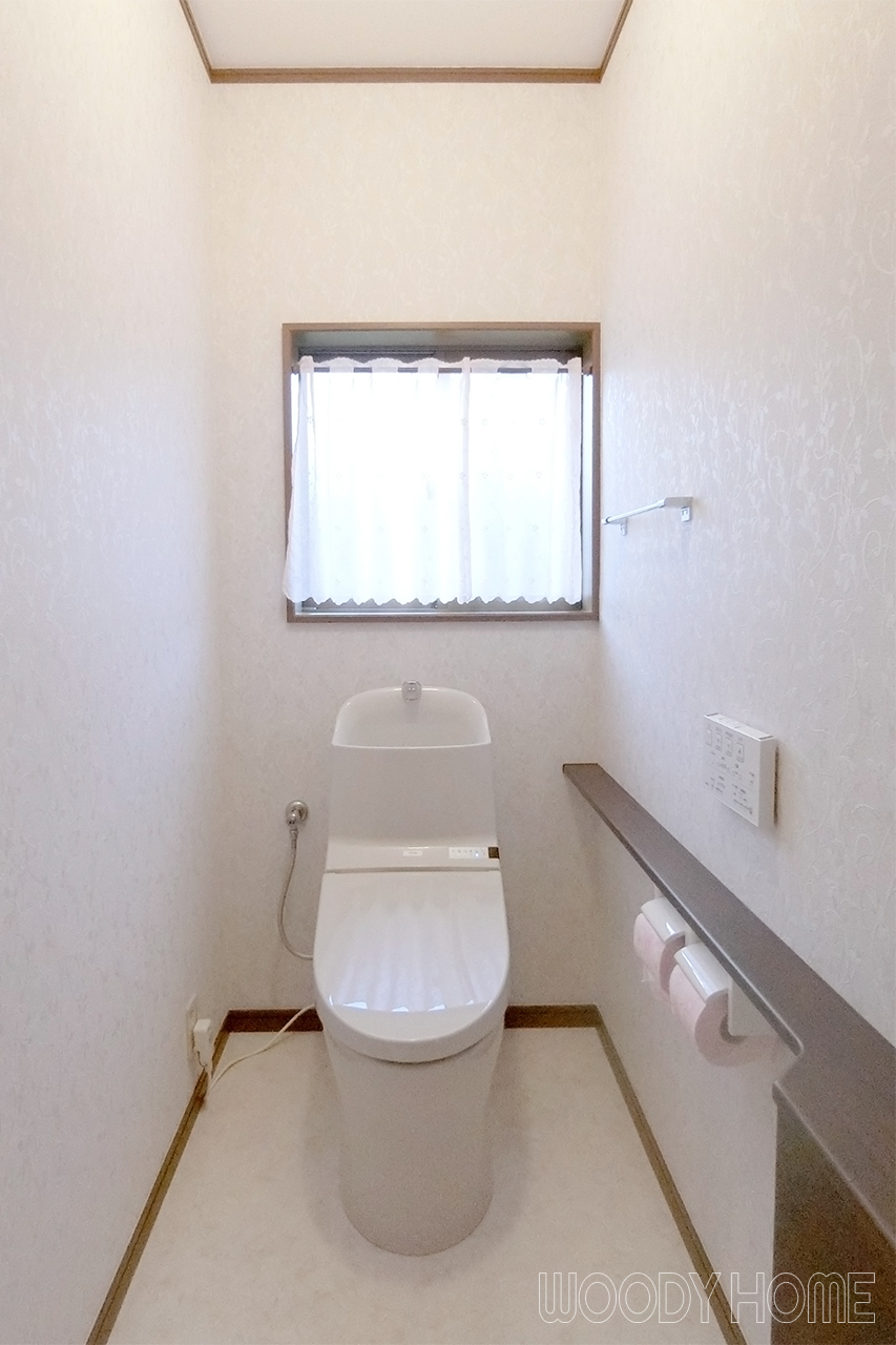 -その他  使用水量の気になる便器交換とインテリアにこだわったトイレリフォーム-