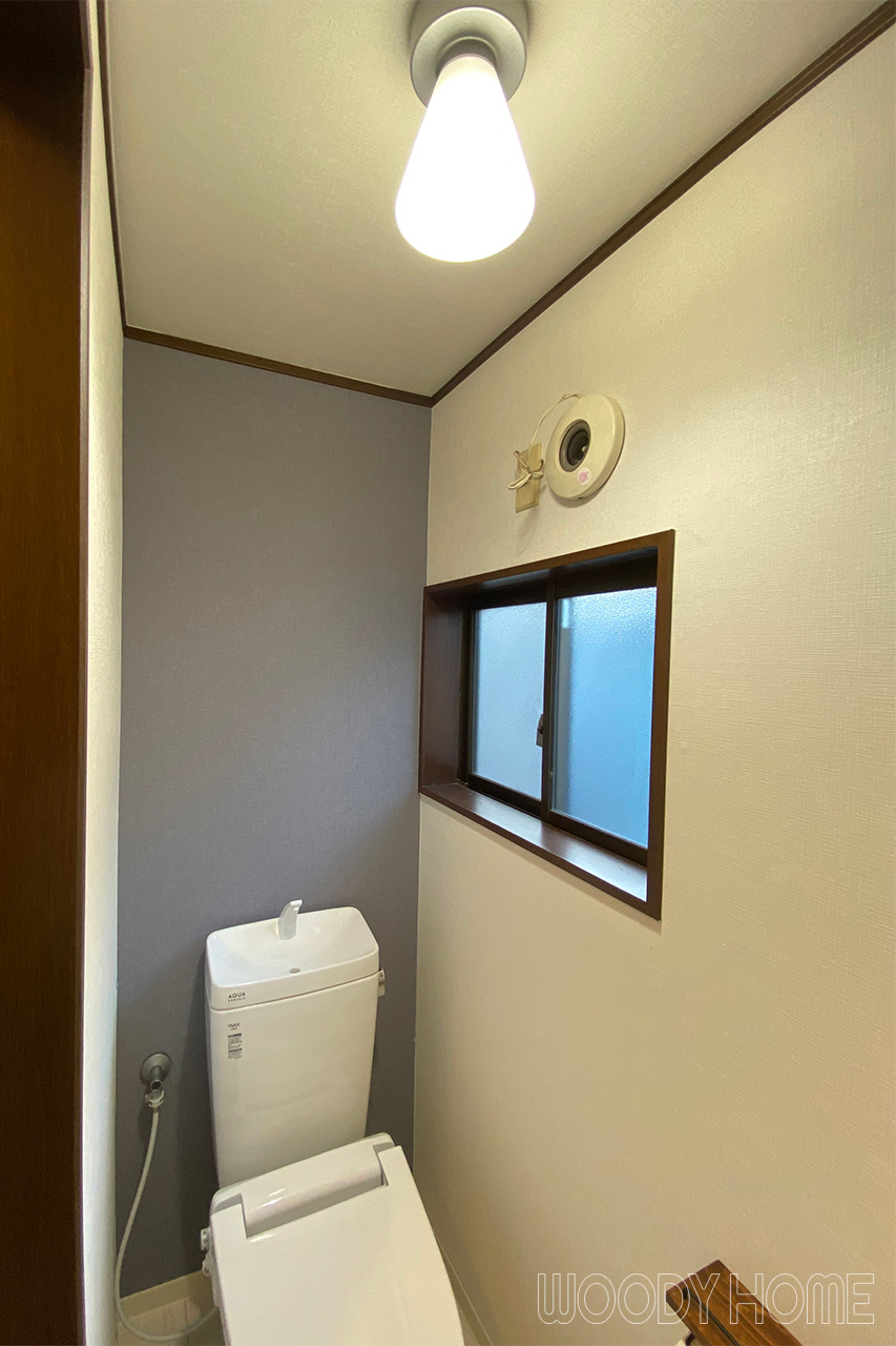 -その他  漏水にお悩みだったトイレを手軽にお洒落なトイレ空間にリフォーム-