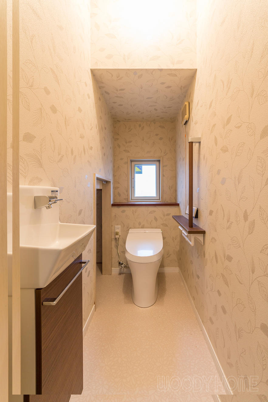 -トイレ  広いLDKと暮らしやすい空間造り　ライフスタイルに合わせた鉄骨住宅リフォーム-