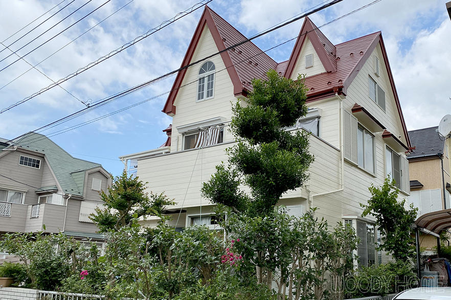 -外壁  台風被害からの屋根の復旧－併せて外壁塗装も行い色味にもこだわりました-