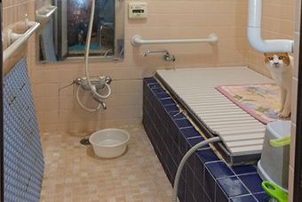 -木造住宅を耐震と間取り変更リノベーションで二世帯が暮らしやすい家に-