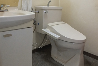 -木造3階建ての家をライフスタイルにあわせて二世帯住宅にリノベーション-