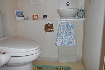 -
壁紙やフローリングも・インテリアに拘る中古マンションデザインリフォーム-