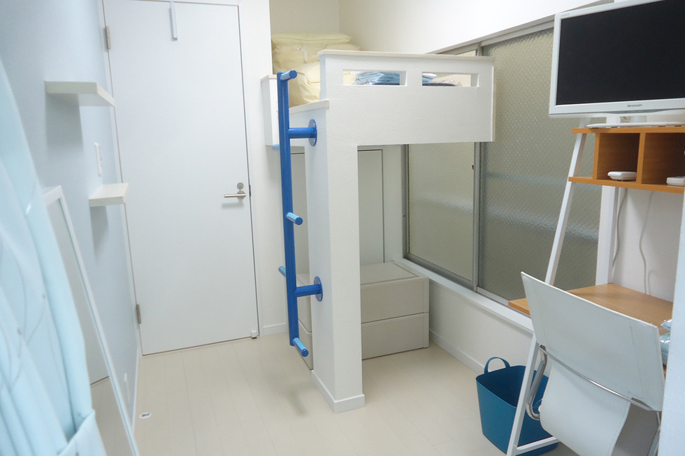 ブルーベースの部屋